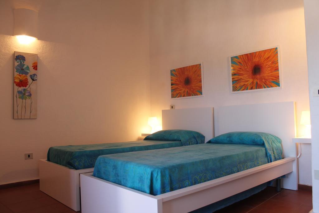 Apartamento La Marmorata Vacation House Santa Teresa Gallura Habitación foto