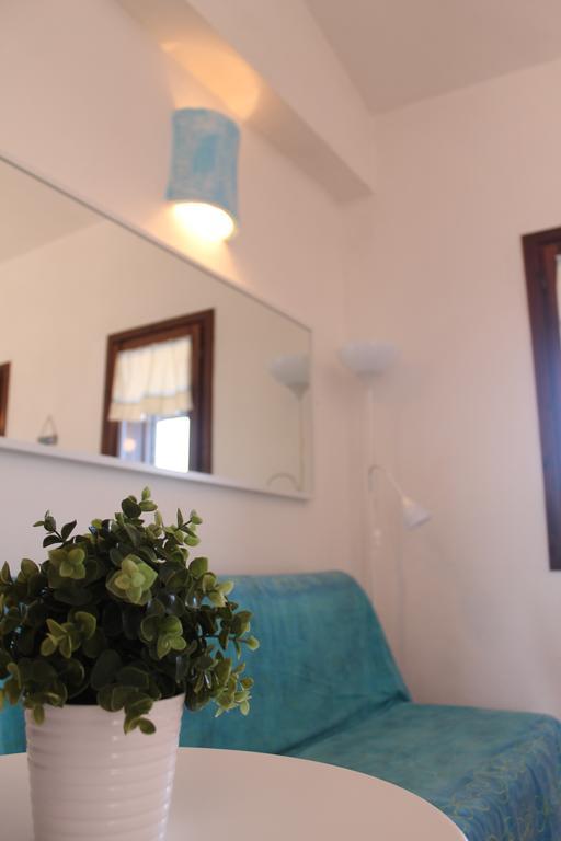 Apartamento La Marmorata Vacation House Santa Teresa Gallura Habitación foto