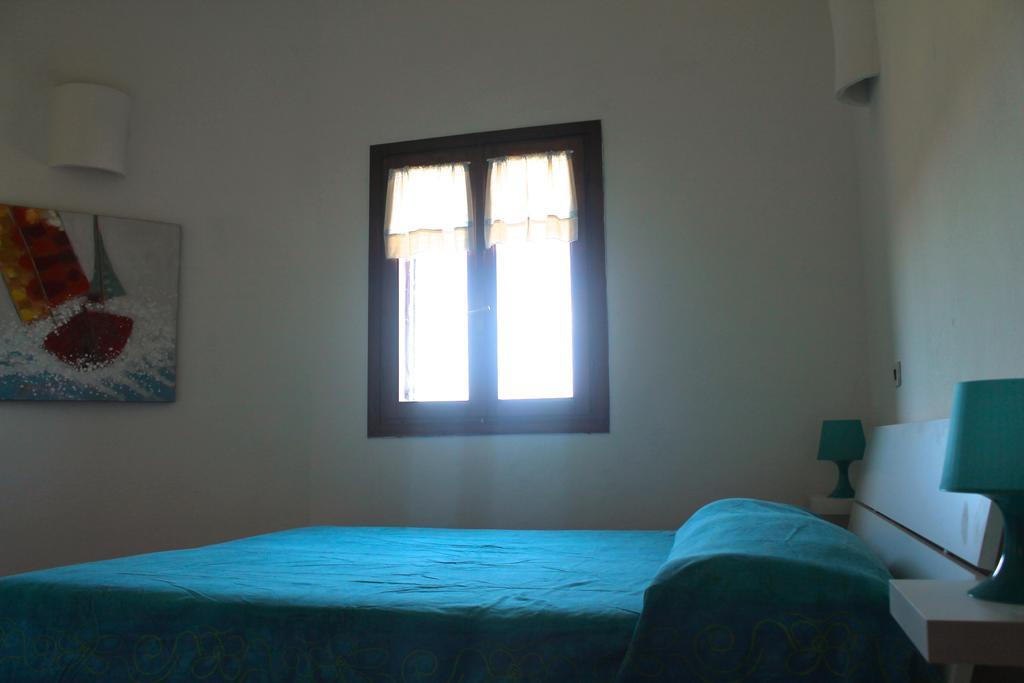 Apartamento La Marmorata Vacation House Santa Teresa Gallura Habitación foto